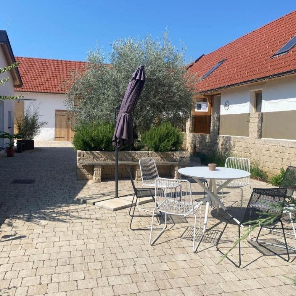 ferienwohnung wulkatal innenhof